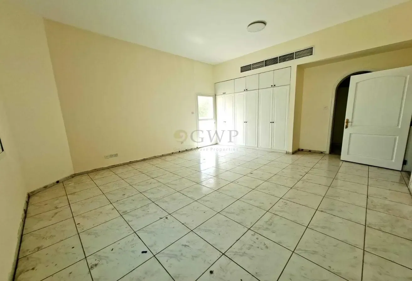Private Pool | Modern | Refurbished | New Kitchen