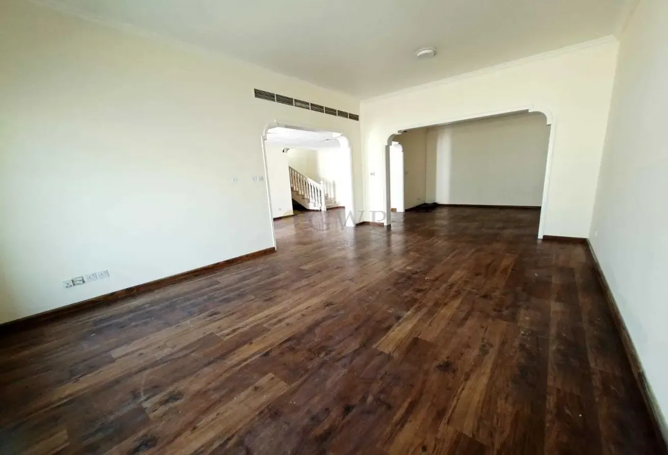 Private Pool | Modern | Refurbished | New Kitchen
