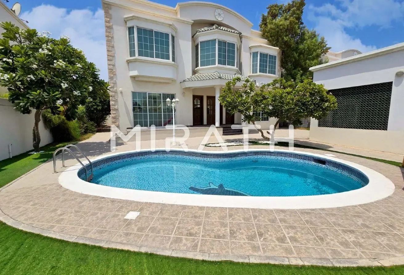 Independent Villa| Maid's room| Private Pool