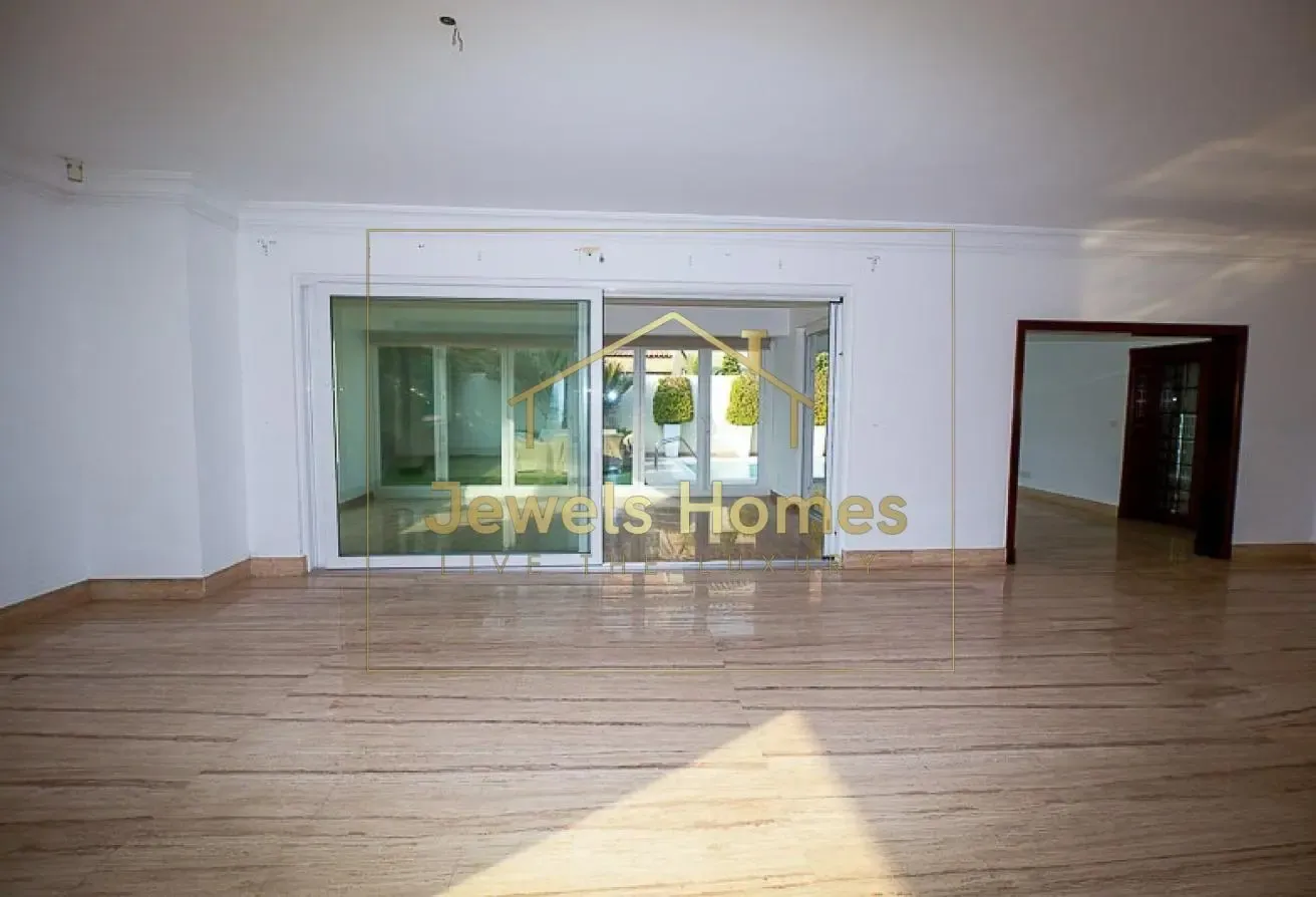 Luxury | Private Pool & Garden |Beside Safa Park 2