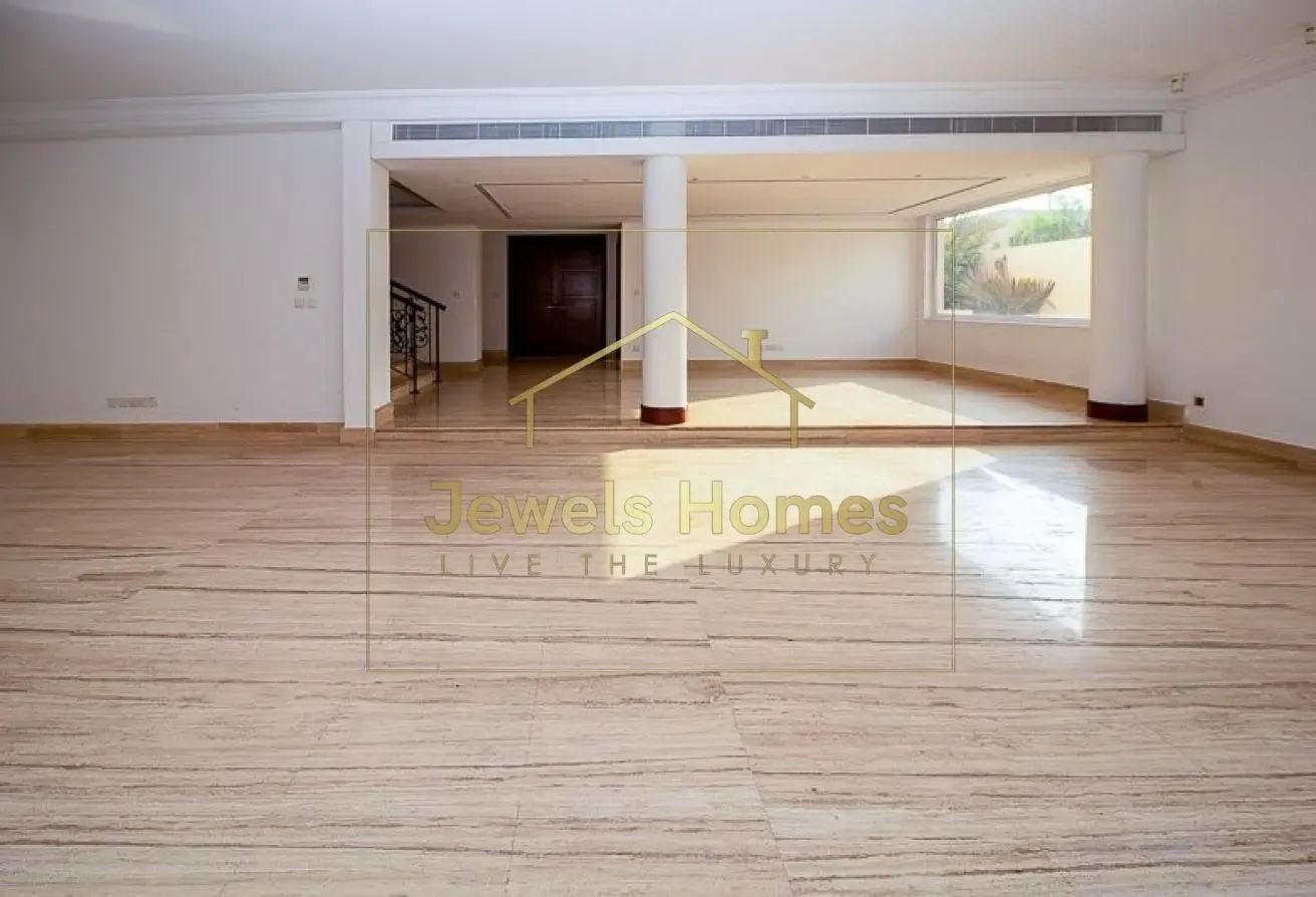 Luxury | Private Pool & Garden |Beside Safa Park 2