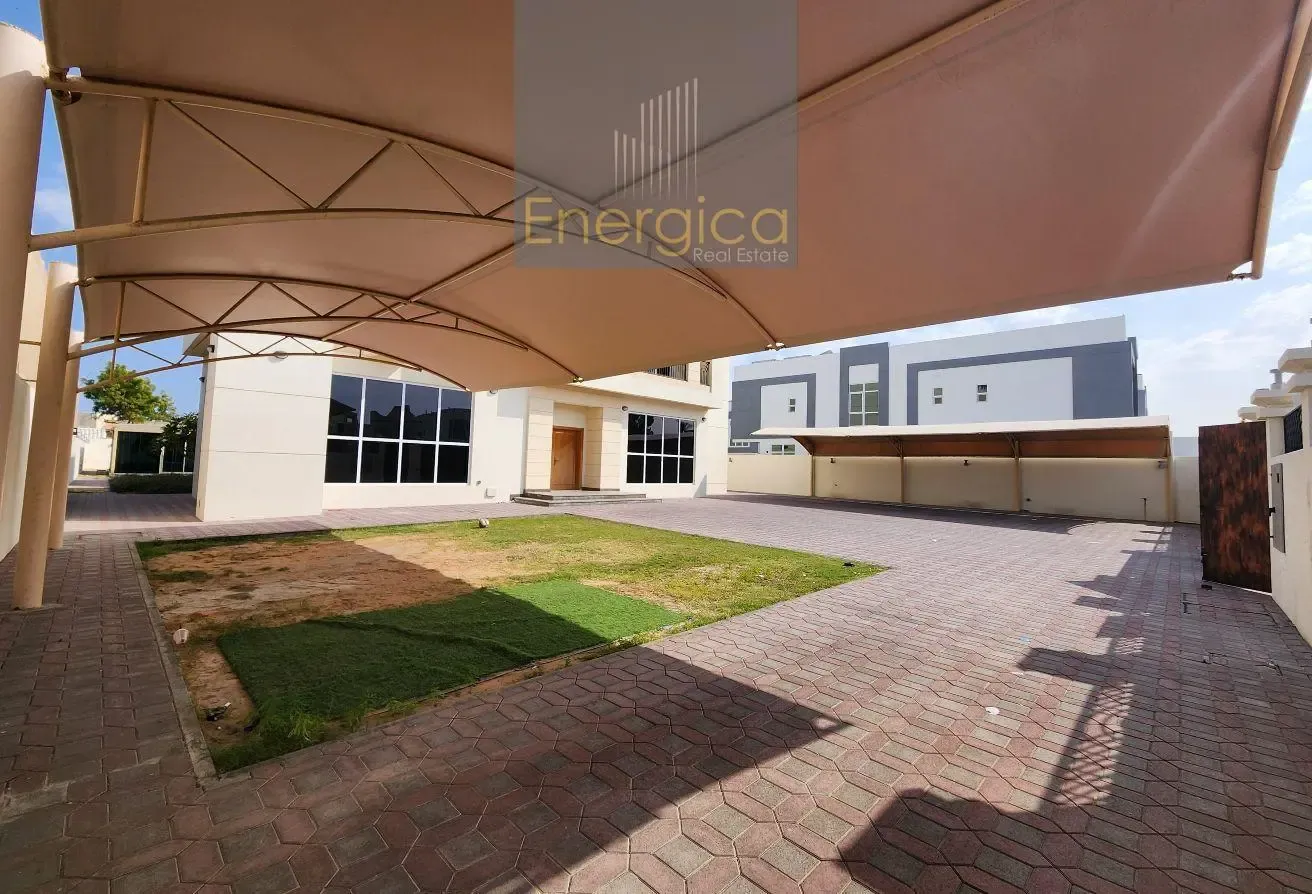 Standalone 5BR Villa | Large Garden | Near Mosque