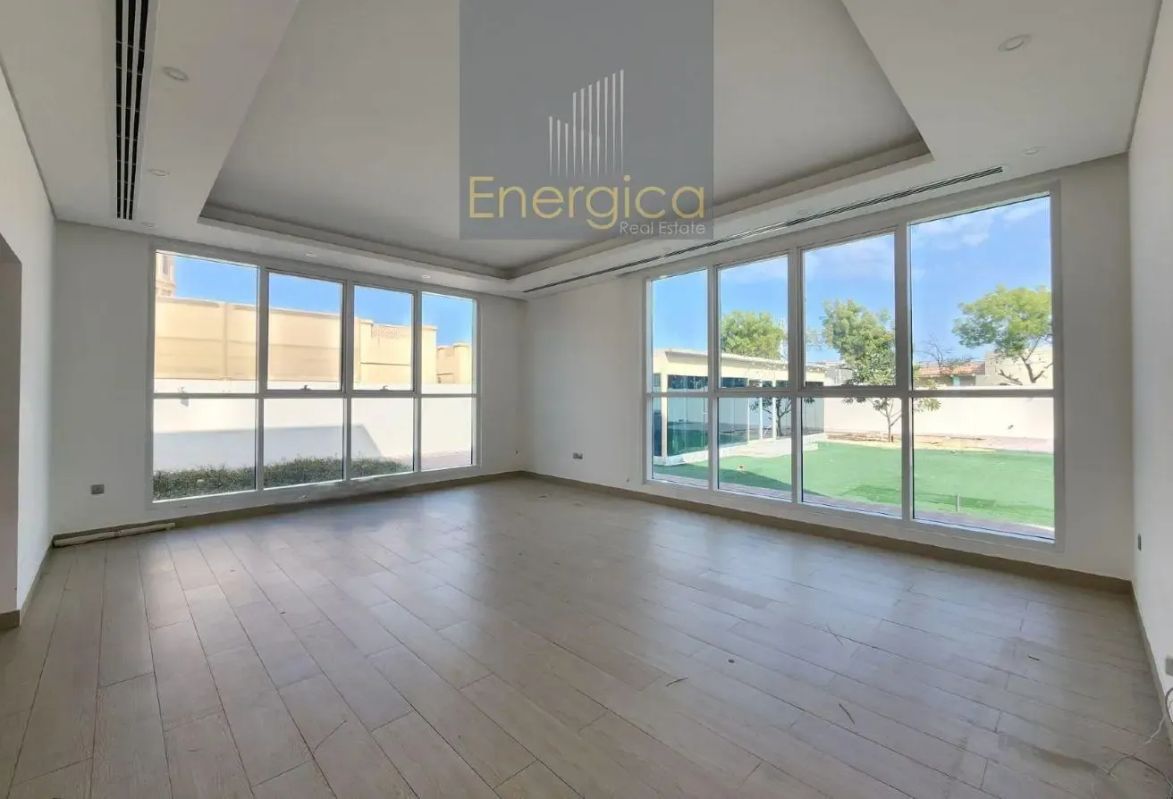Standalone 5BR Villa | Large Garden | Near Mosque