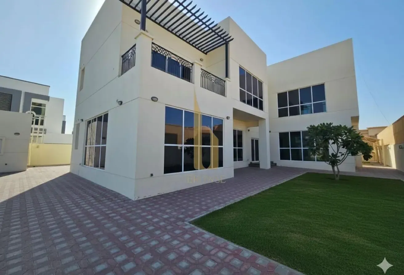 Independent Villa l Majilis + 5BR + Service Block
