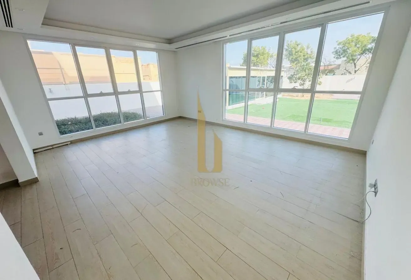 Independent Villa l Majilis + 5BR + Service Block