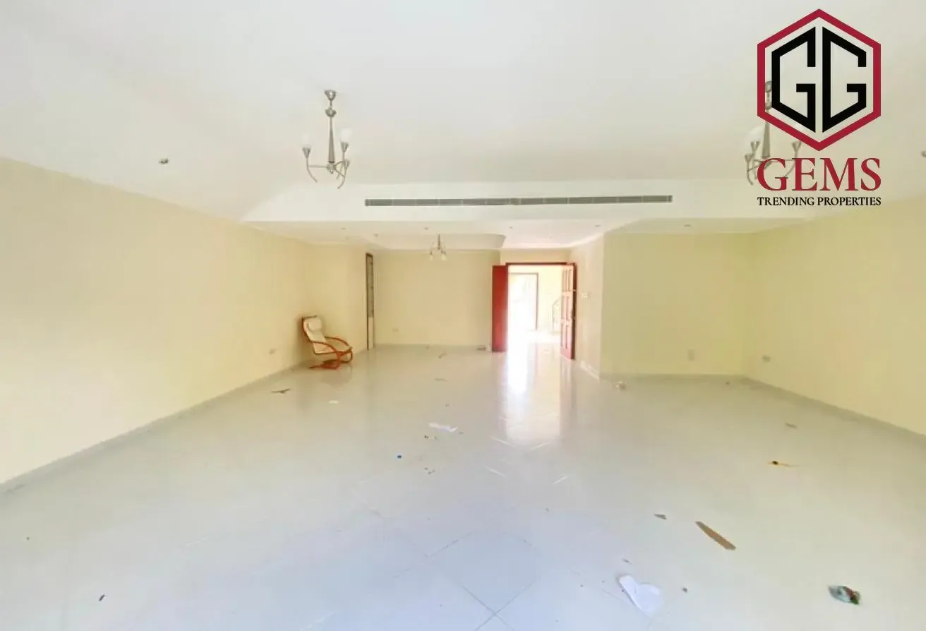 WELL-MAINTAINED | SWIMMING POOL  | HUGE GARDEN