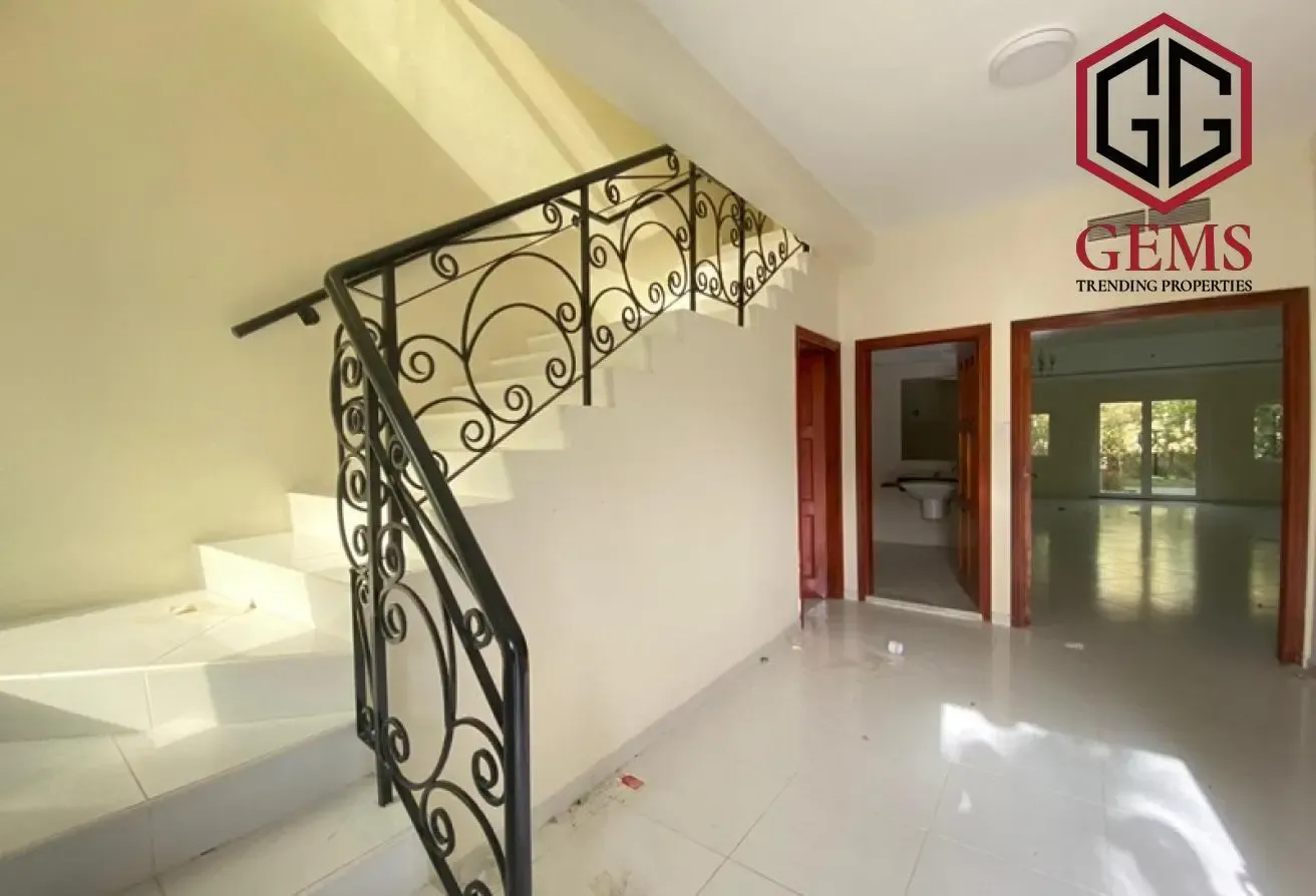 WELL-MAINTAINED | SWIMMING POOL  | HUGE GARDEN