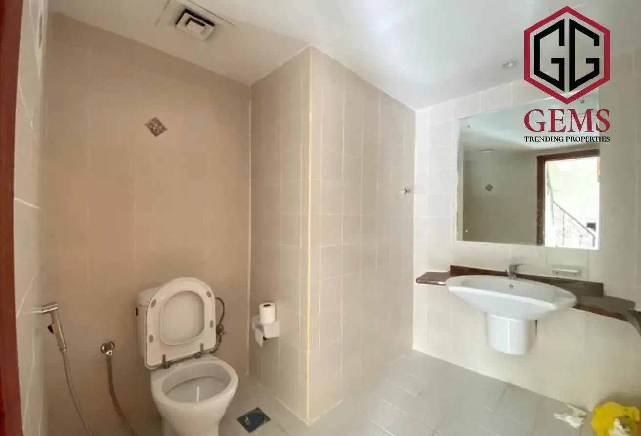 WELL-MAINTAINED | SWIMMING POOL  | HUGE GARDEN