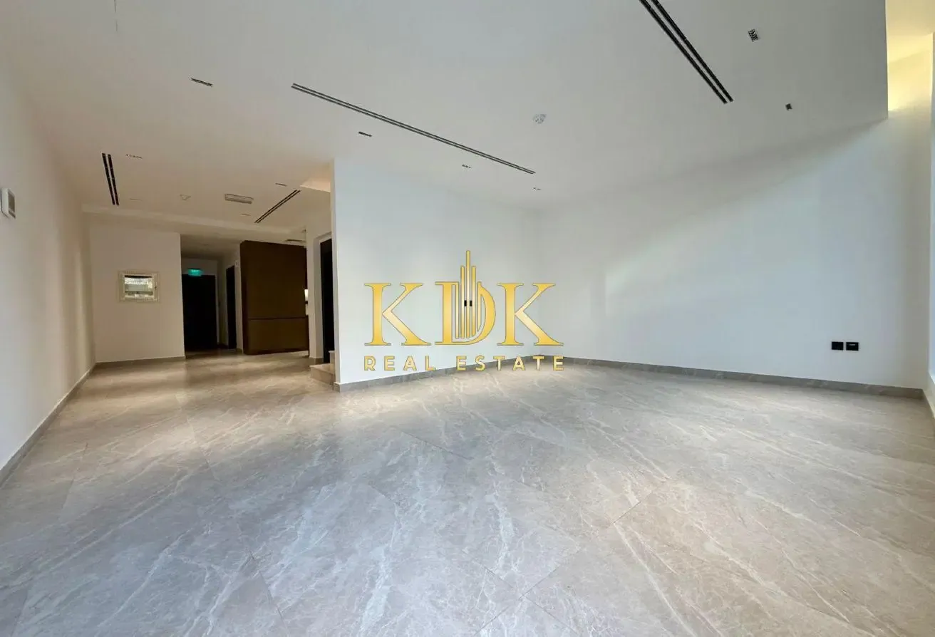 Brand New | Fitted Kitchen | Private Elevator
