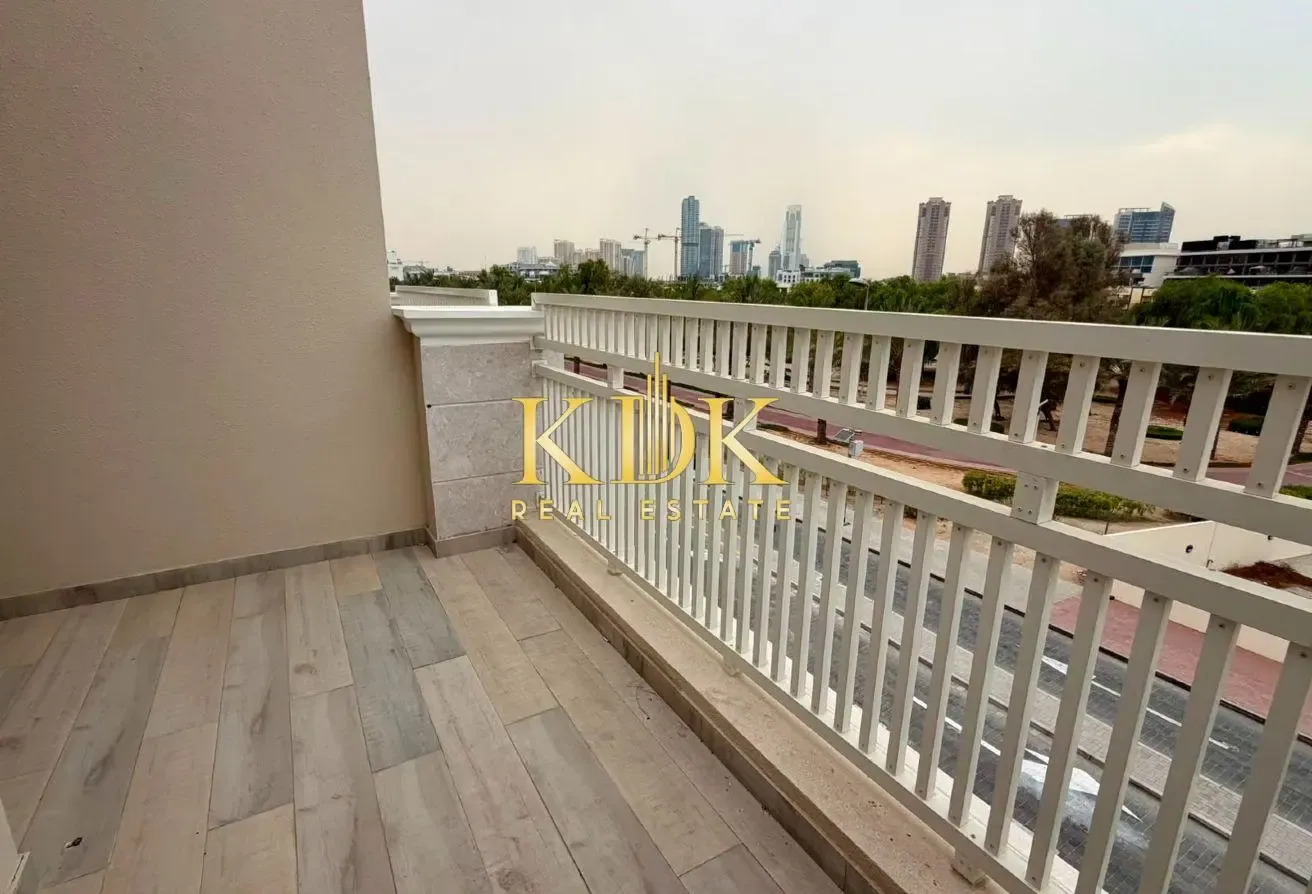 Brand New | Fitted Kitchen | Private Elevator