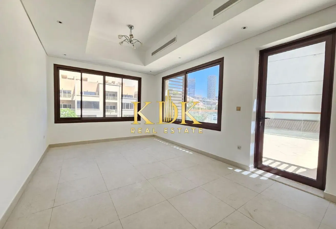 Spacious Villa | With Maid | Prime Location