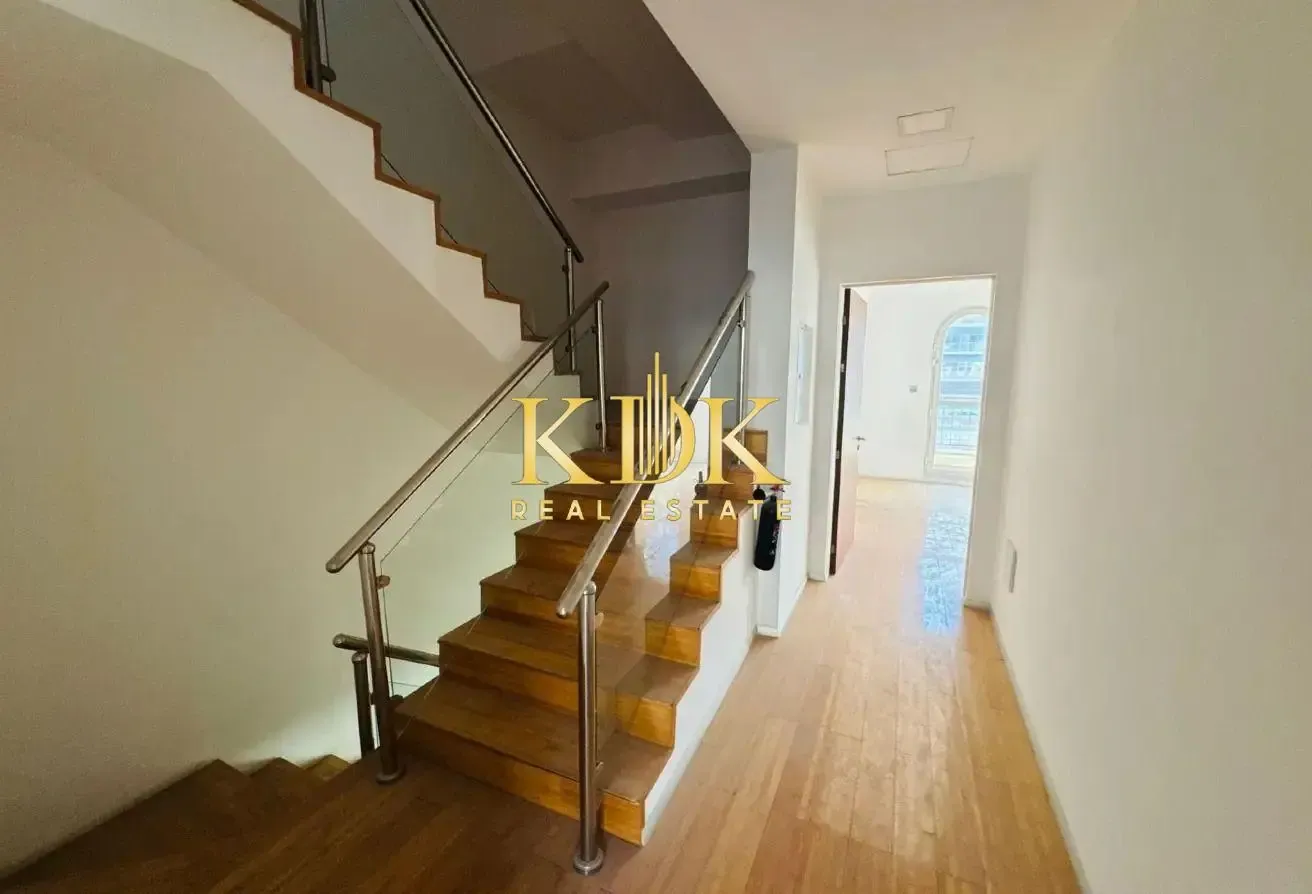 G+2 | 4Br+Maid | Well Maintaned