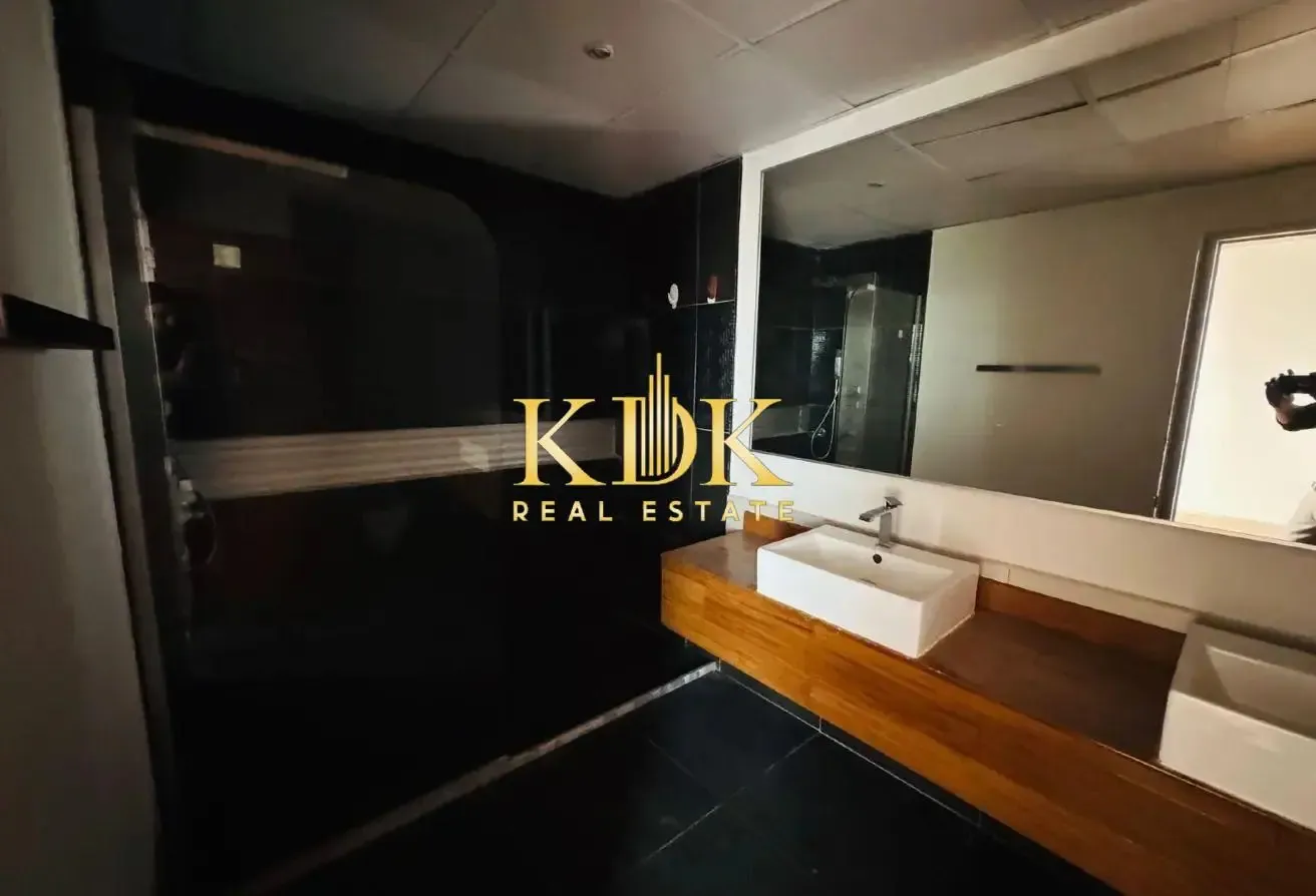 G+2 | 4Br+Maid | Well Maintaned