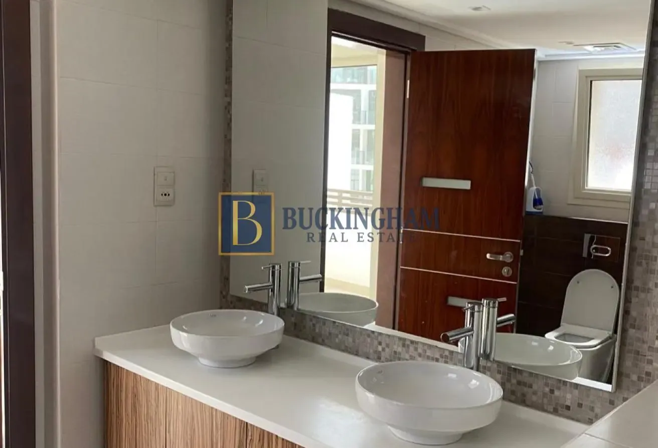 Next to Park I Upgraded 4BR++ |  4500 Sqft