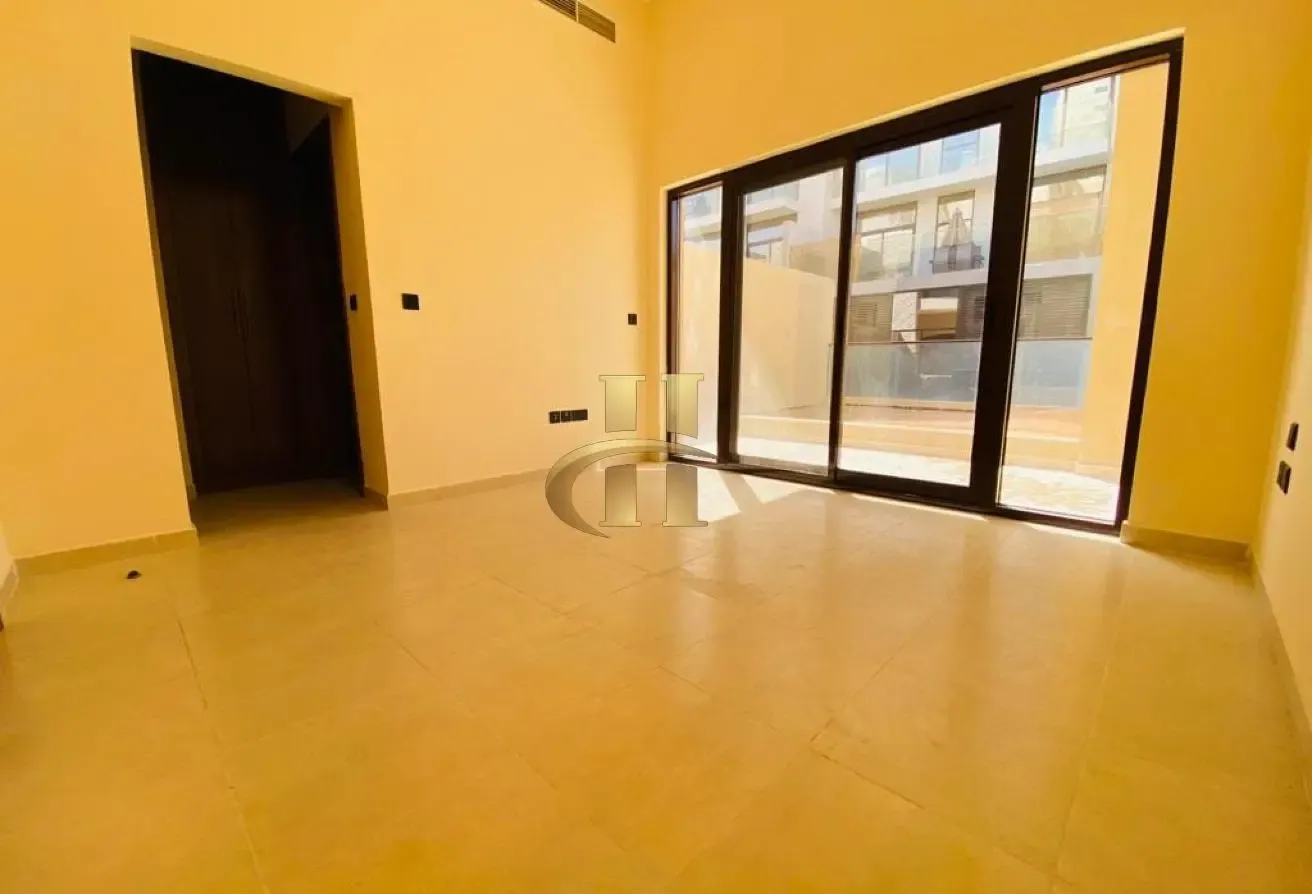 4 BR + Maid | Prime Location | Private Elevator