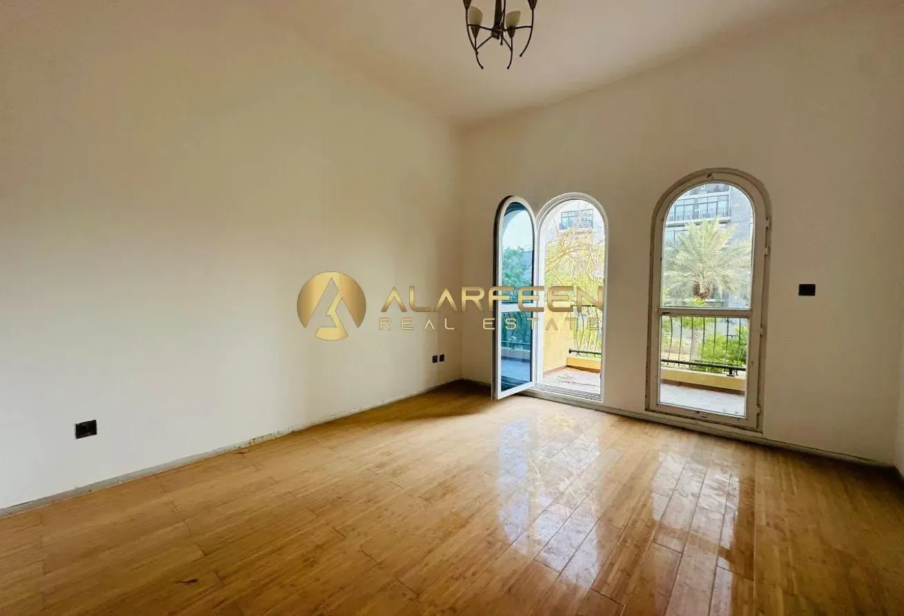 4BR+Maid | Modern Family Villa | View Now