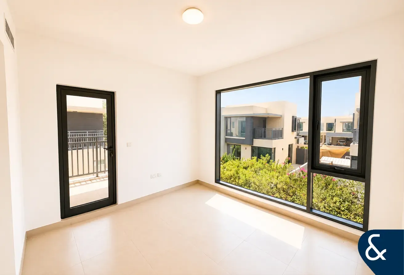 Landscaped Garden | Four beds |  Gym Access
