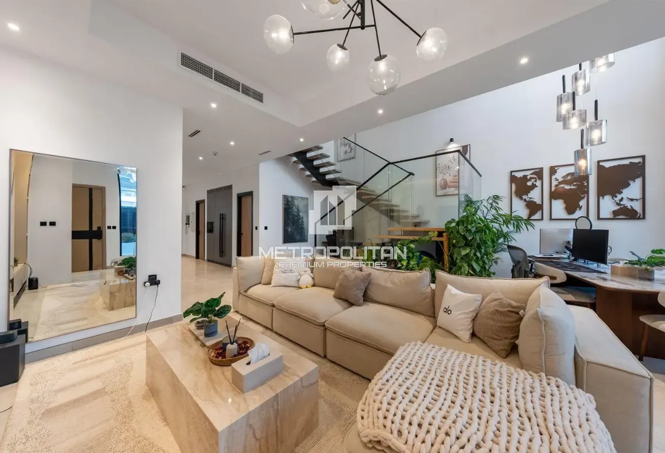 BUA 3,900 | Premium Furnished | Smart & Turnkey