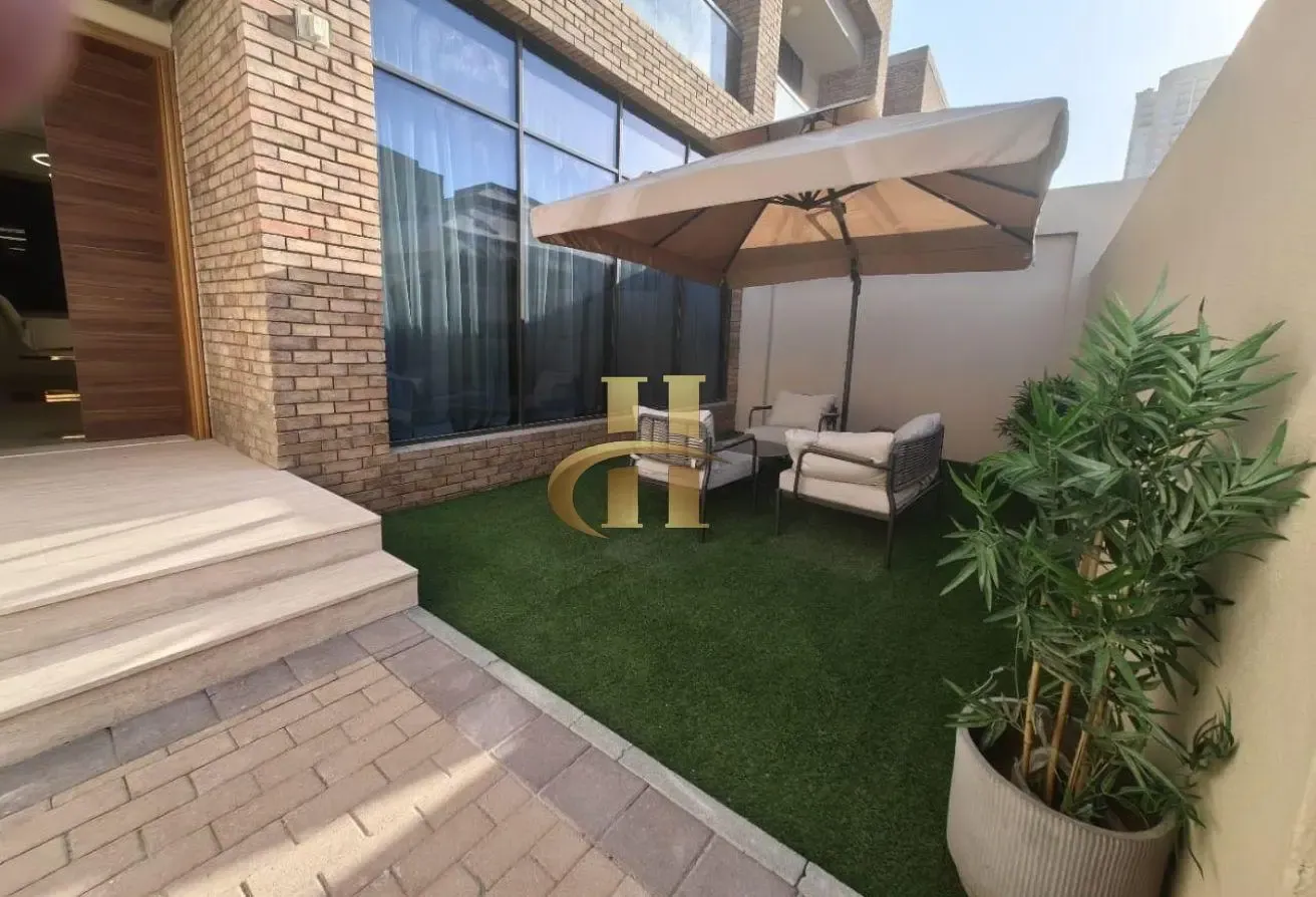 Fully Furnished | Ready to Move | Large Layout