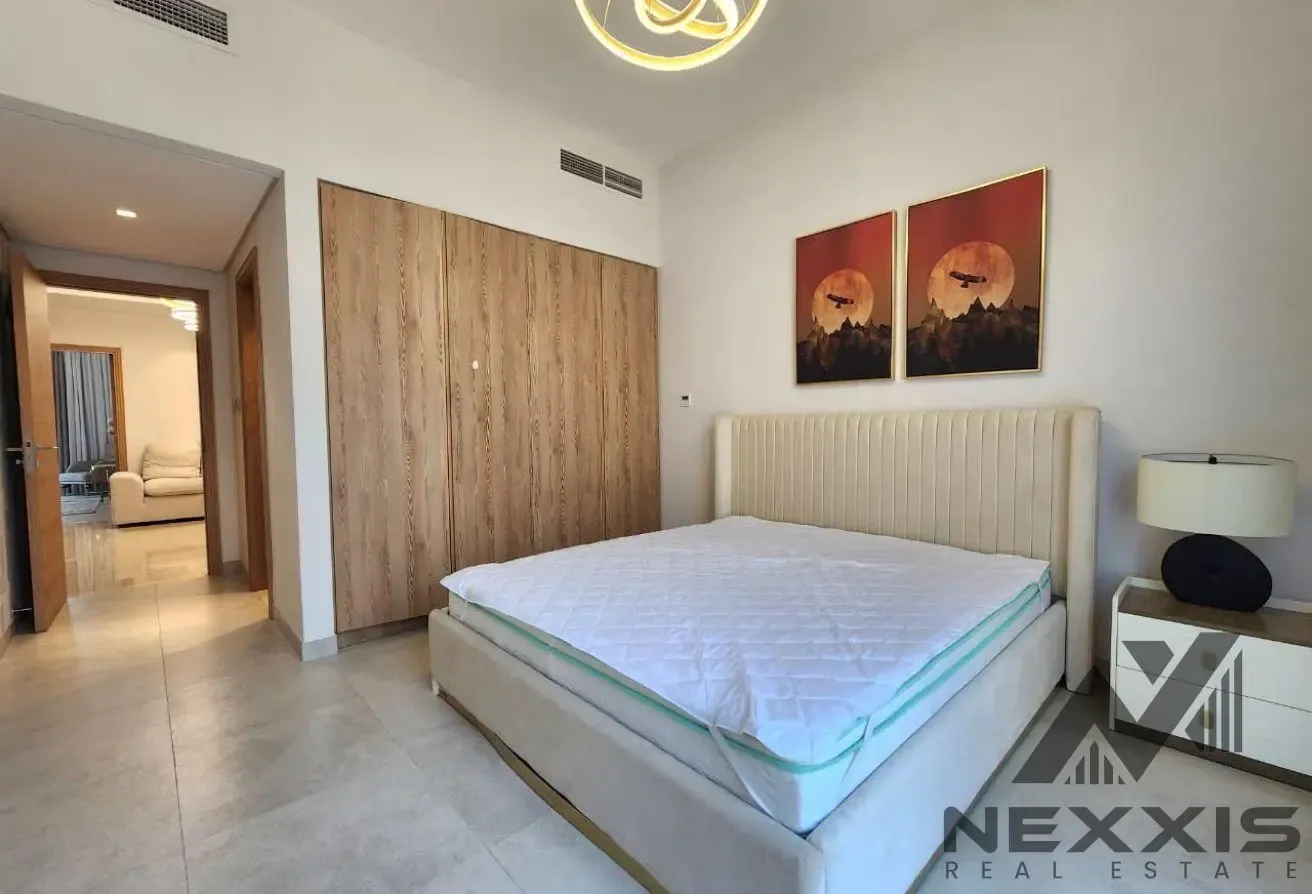 Premium | One Room on Ground | Gym & Pool