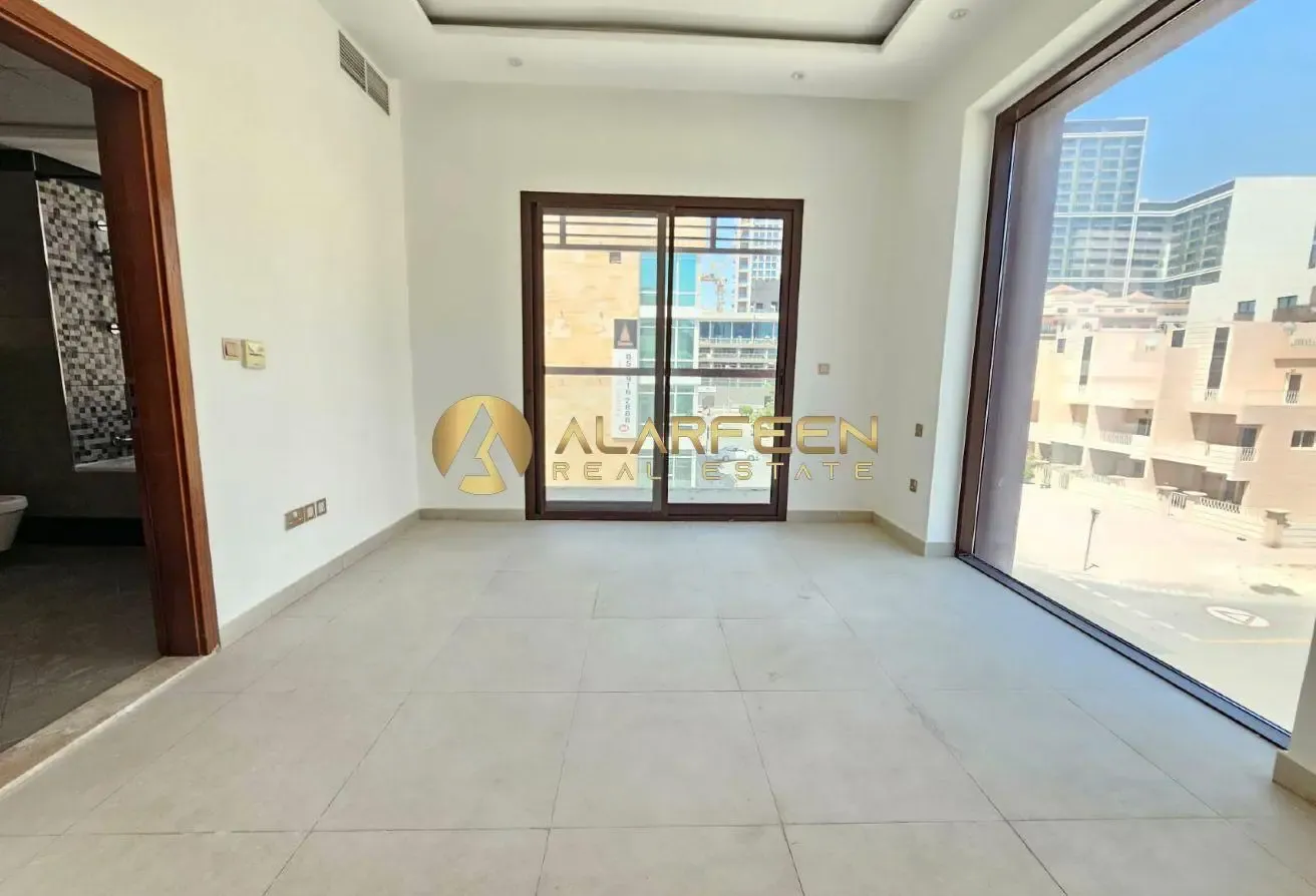 Corner 4BR Villa+Study|Massive lay out | Call Now