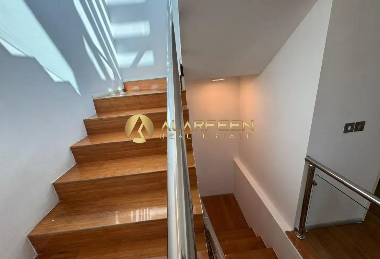 4BR + Maid's Room | Massive lay out | Near to Park