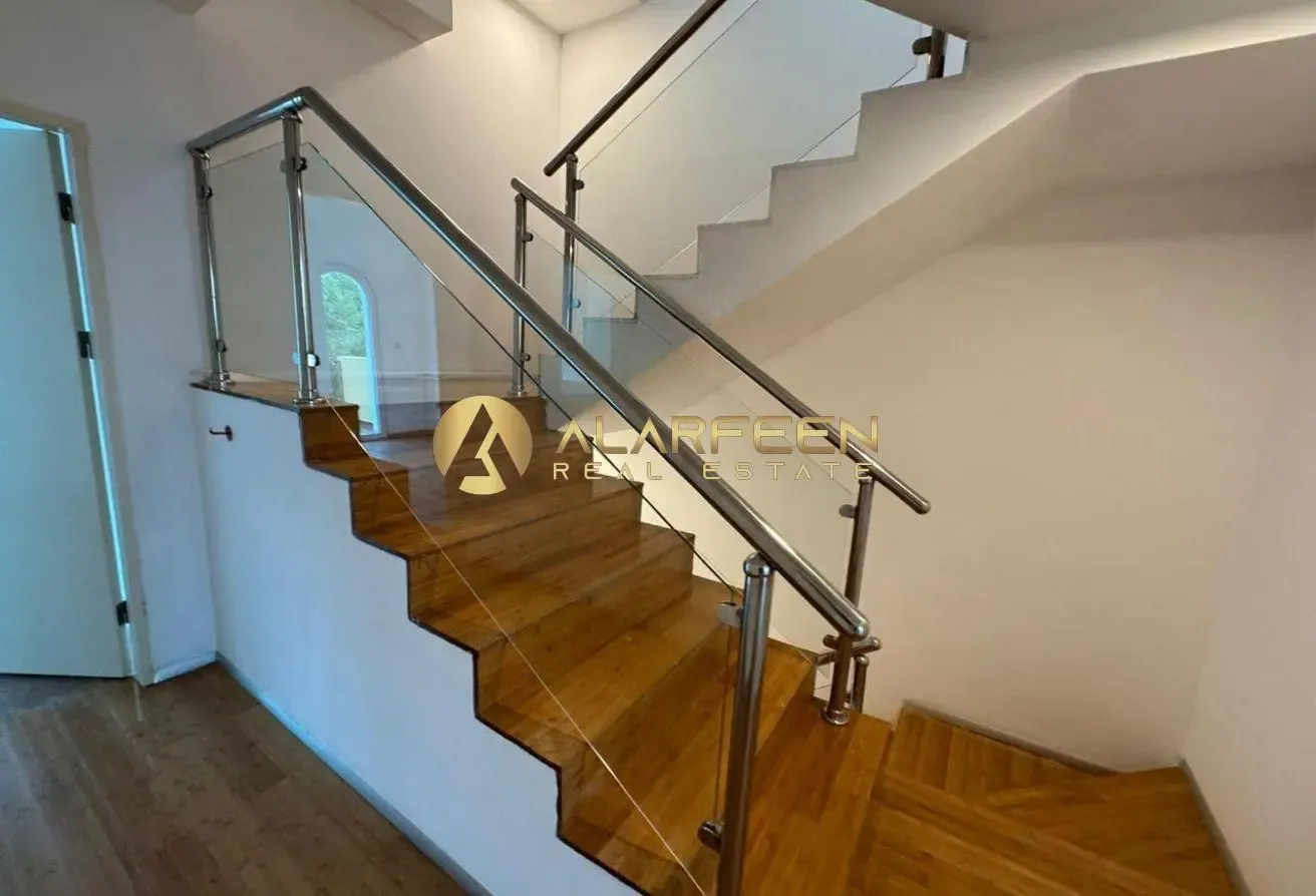 4BR + Maid's Room | Massive lay out | Near to Park