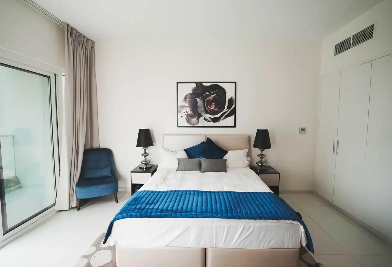 Vacant Now | Furnished Unit | 4 Cheques