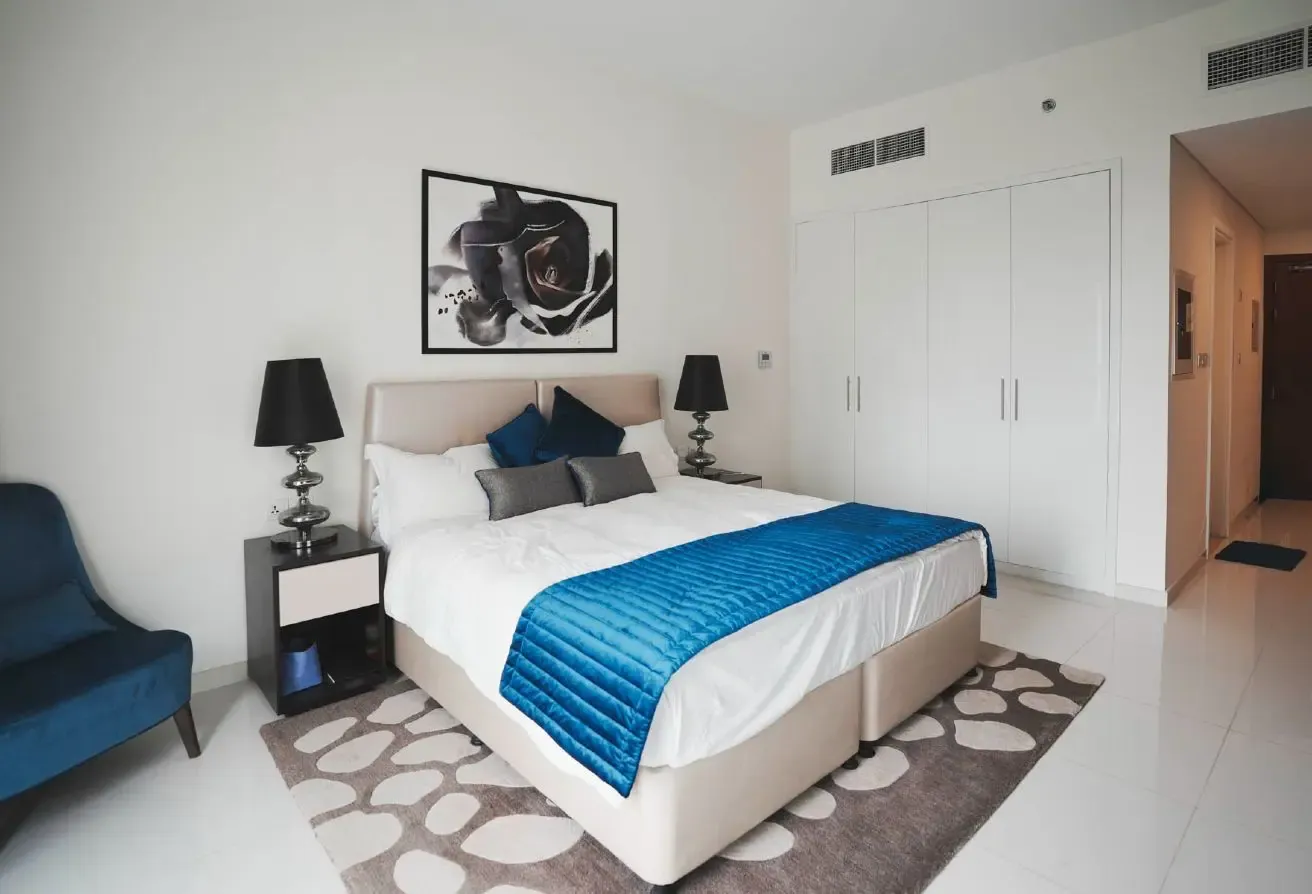 Vacant Now | Furnished Unit | 4 Cheques