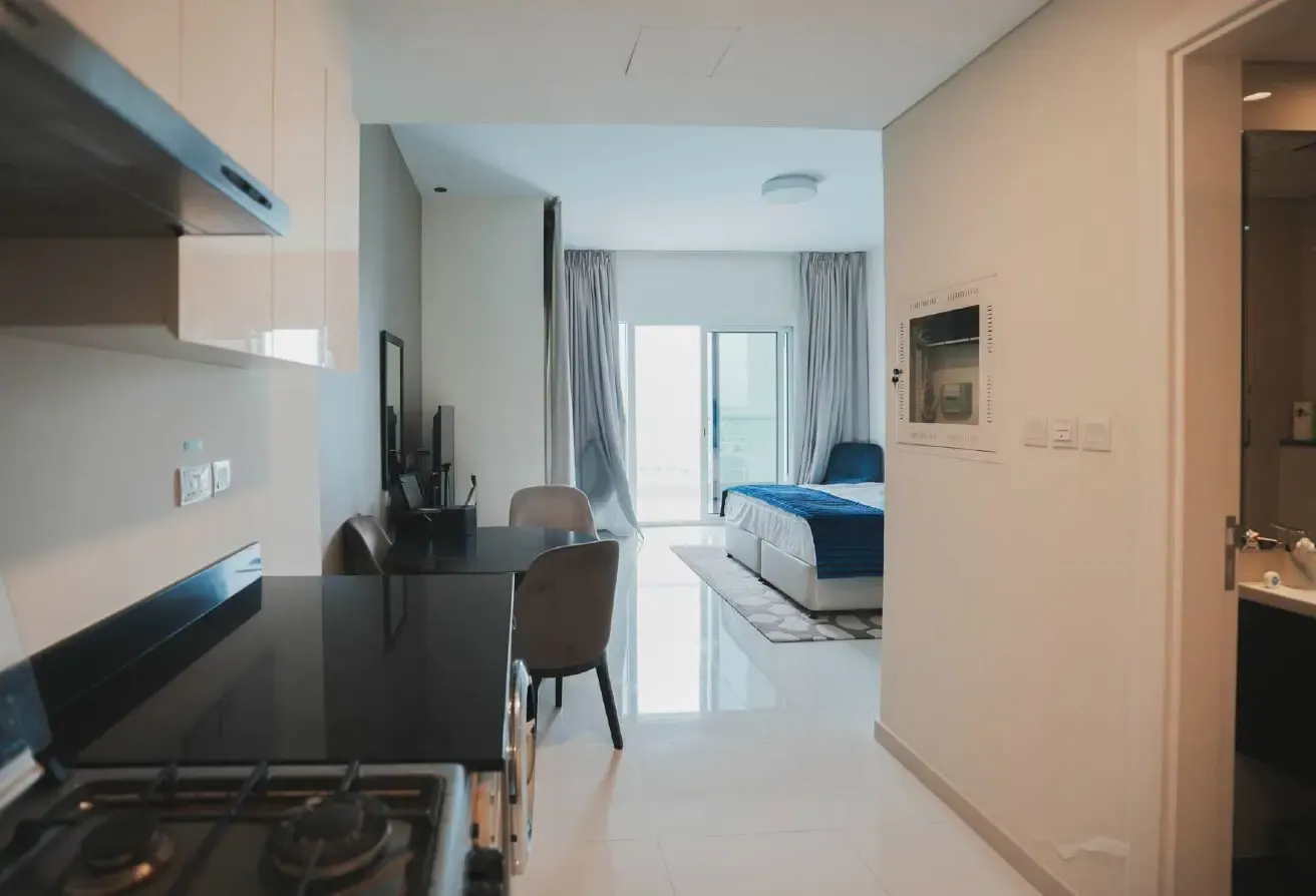 Vacant Now | Furnished Unit | 4 Cheques