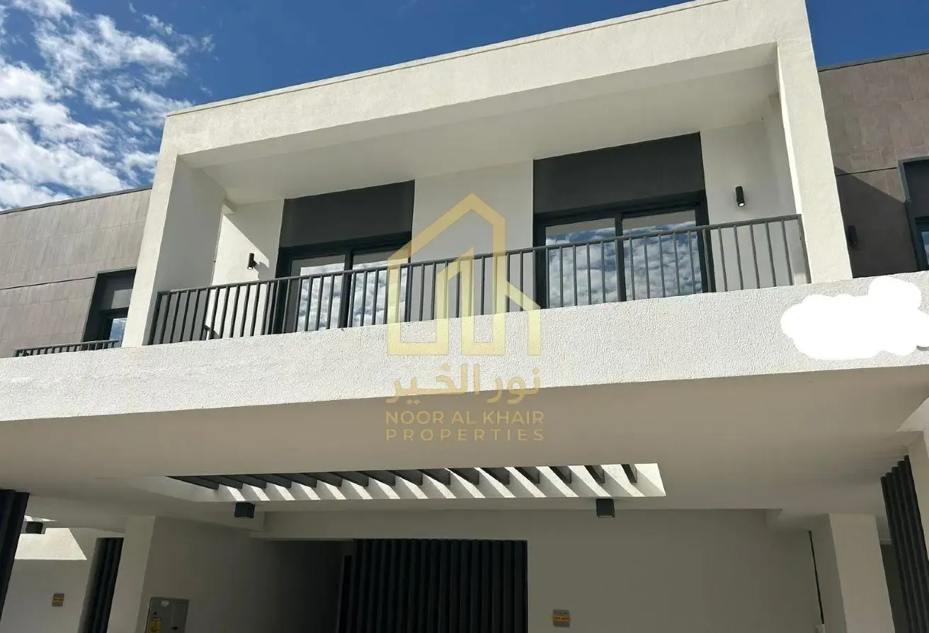Best Layout | Ready to Move| Prime location Vacant