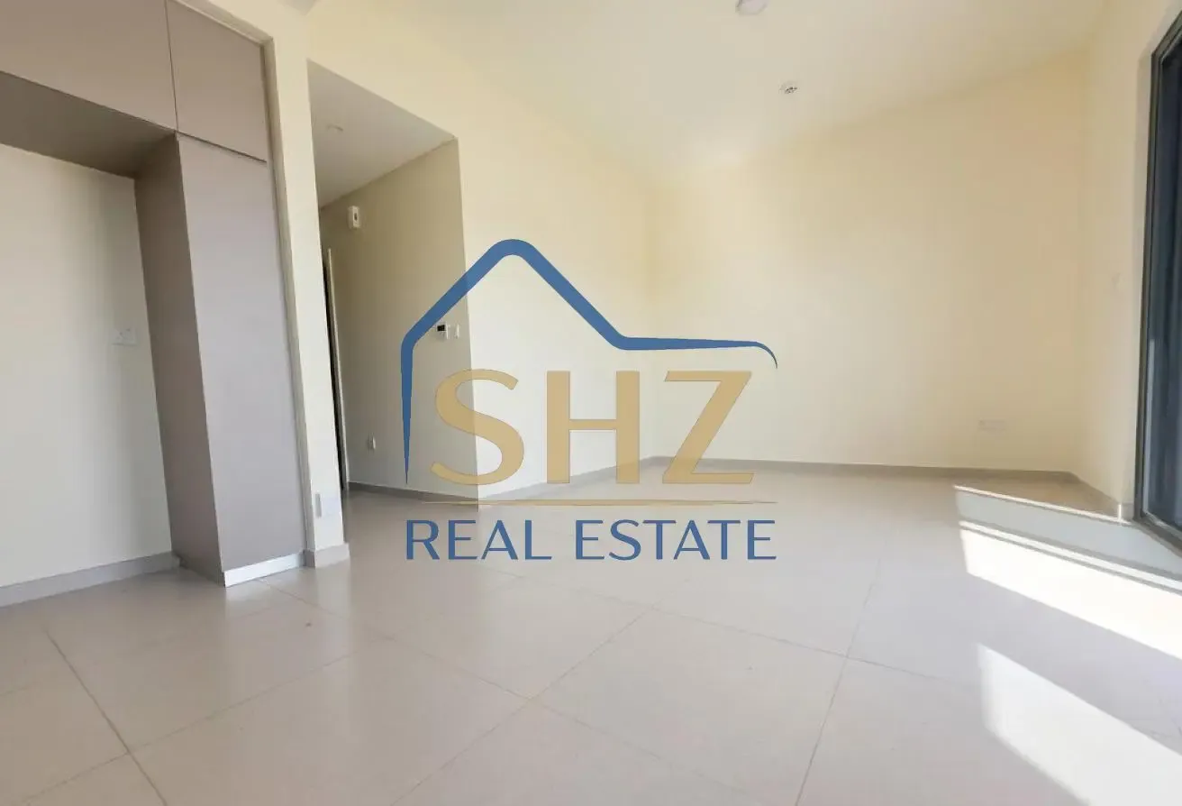 Single Row | Vacant | Type A | Landscaped|No Agent