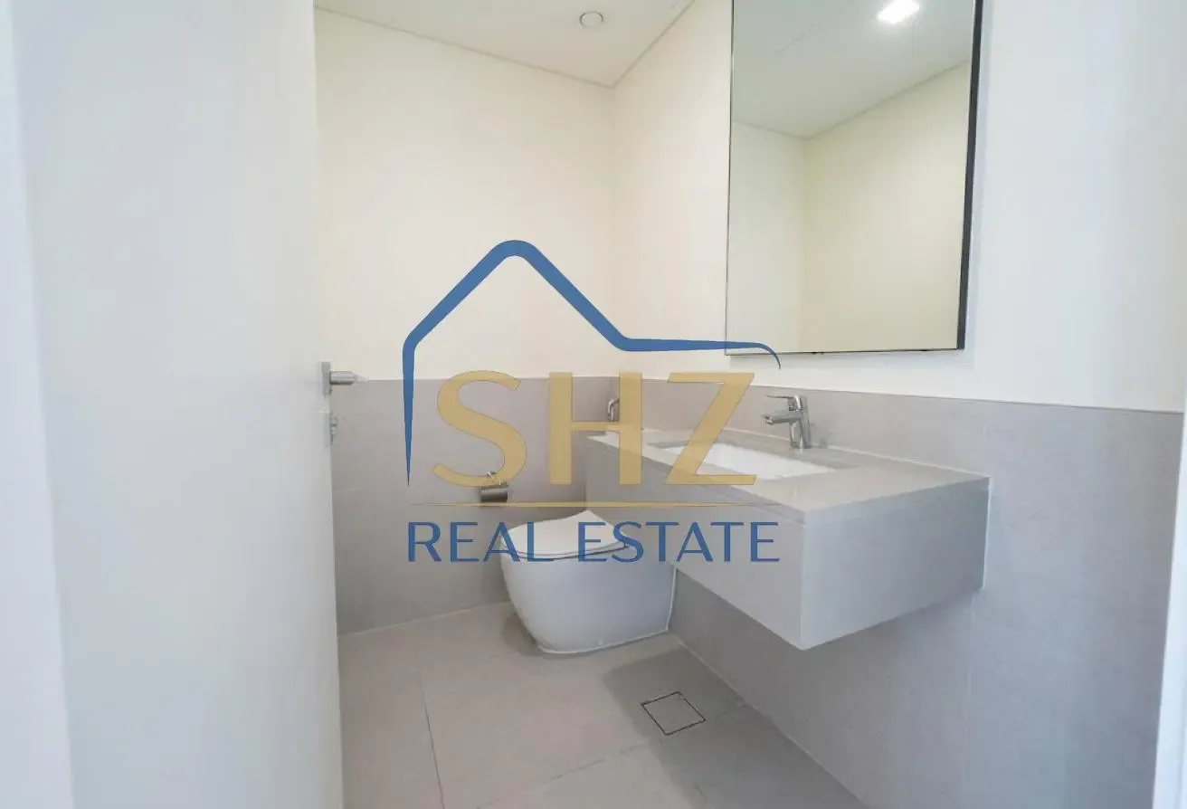 Single Row | Vacant | Type A | Landscaped|No Agent
