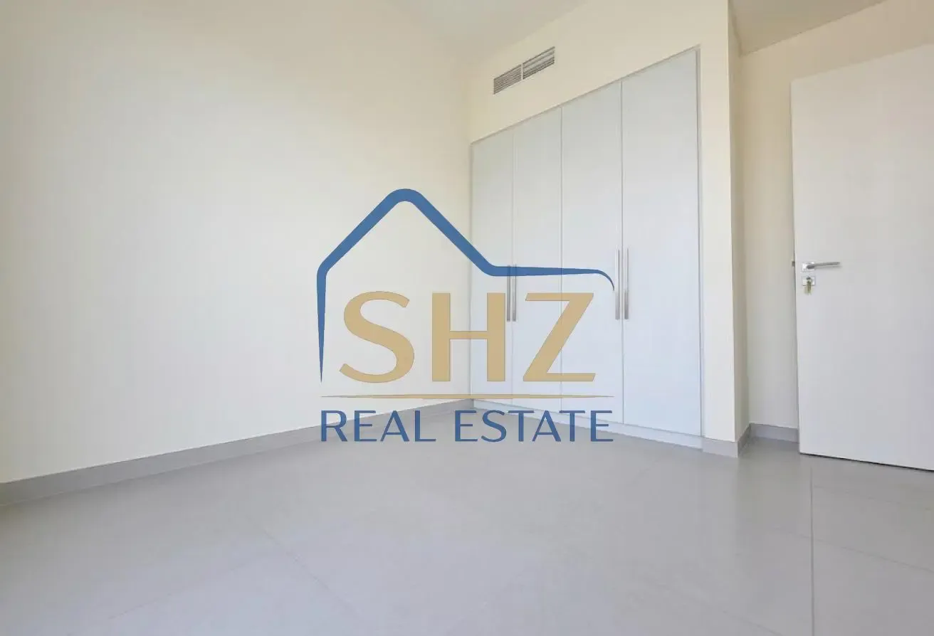 Single Row | Vacant | Type A | Landscaped|No Agent