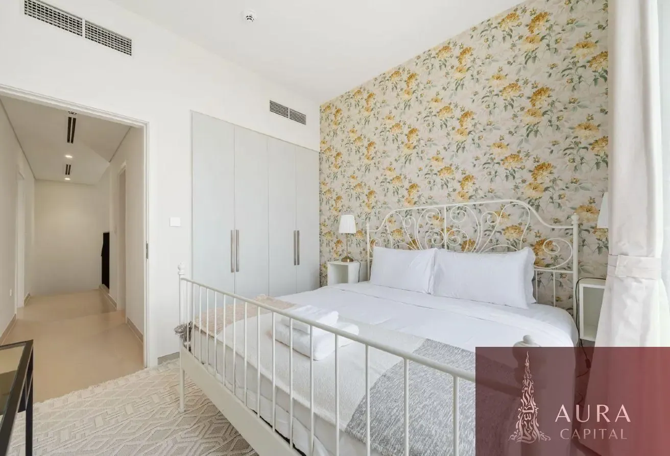 Furnished 3bed Townhouse || Near Amenities