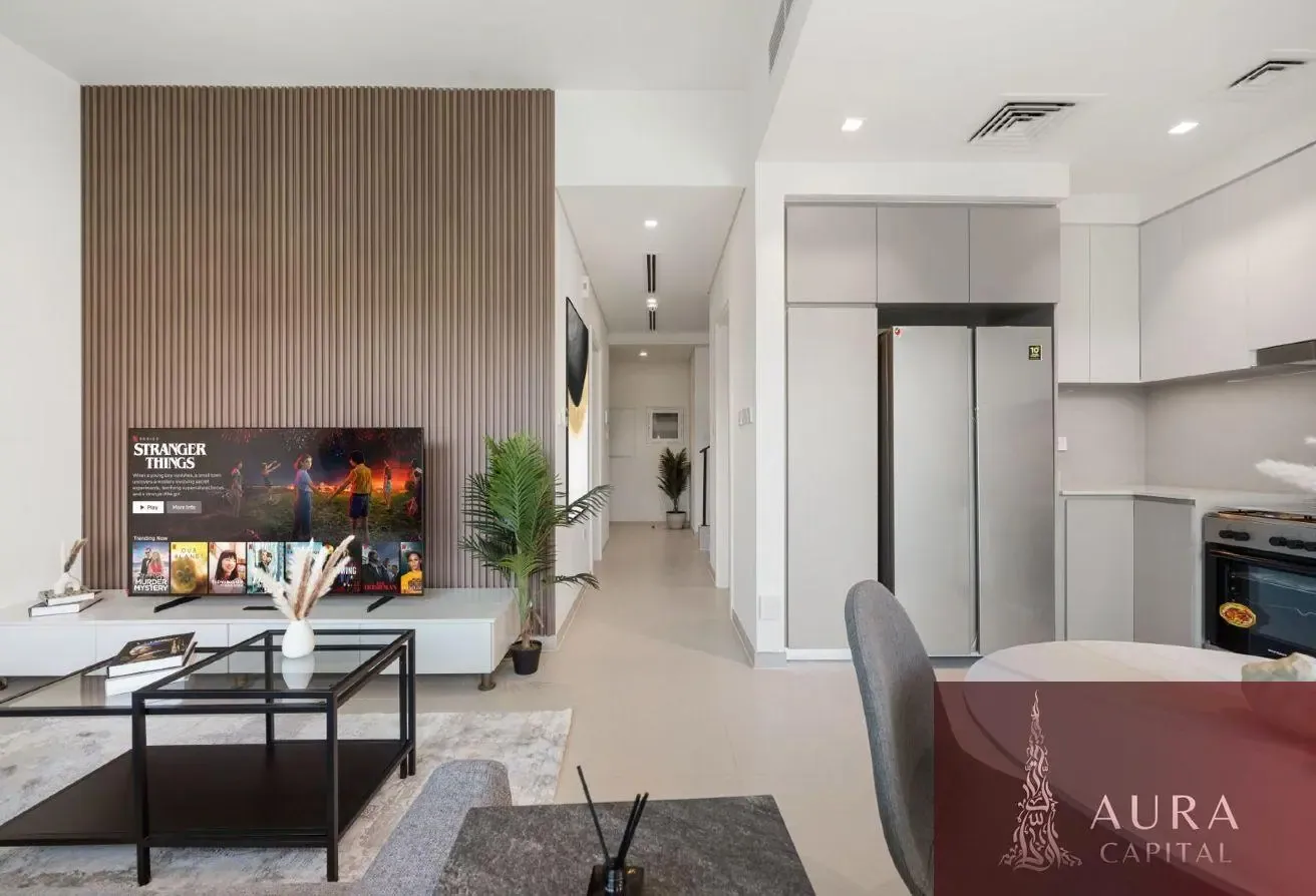 Furnished 3bed Townhouse || Near Amenities