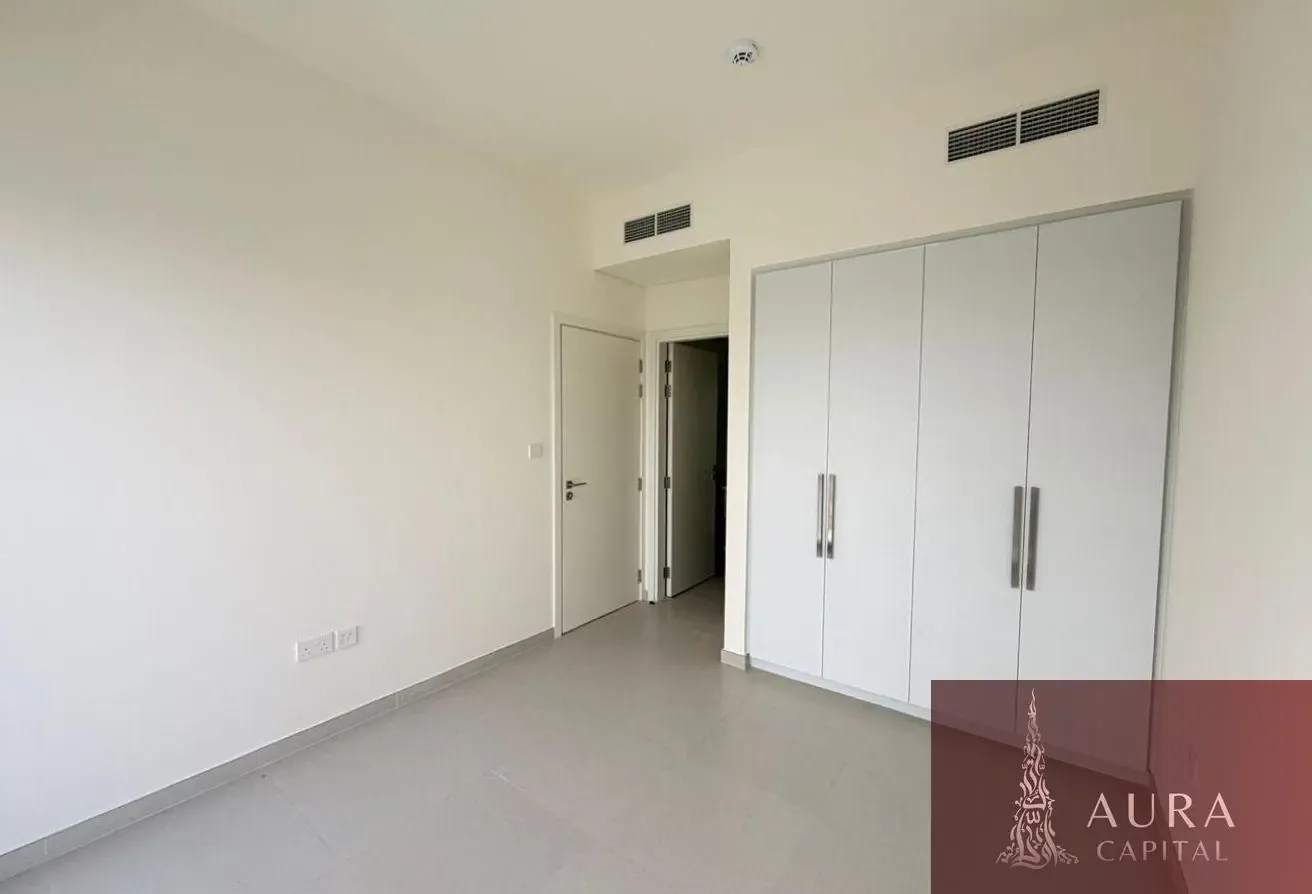 Precious 3Bed & Maid Room Villa  Near To Amenities