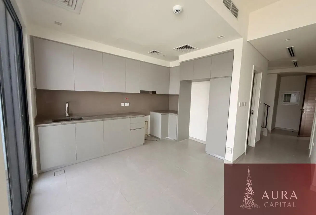 Precious 3Bed & Maid Room Villa  Near To Amenities