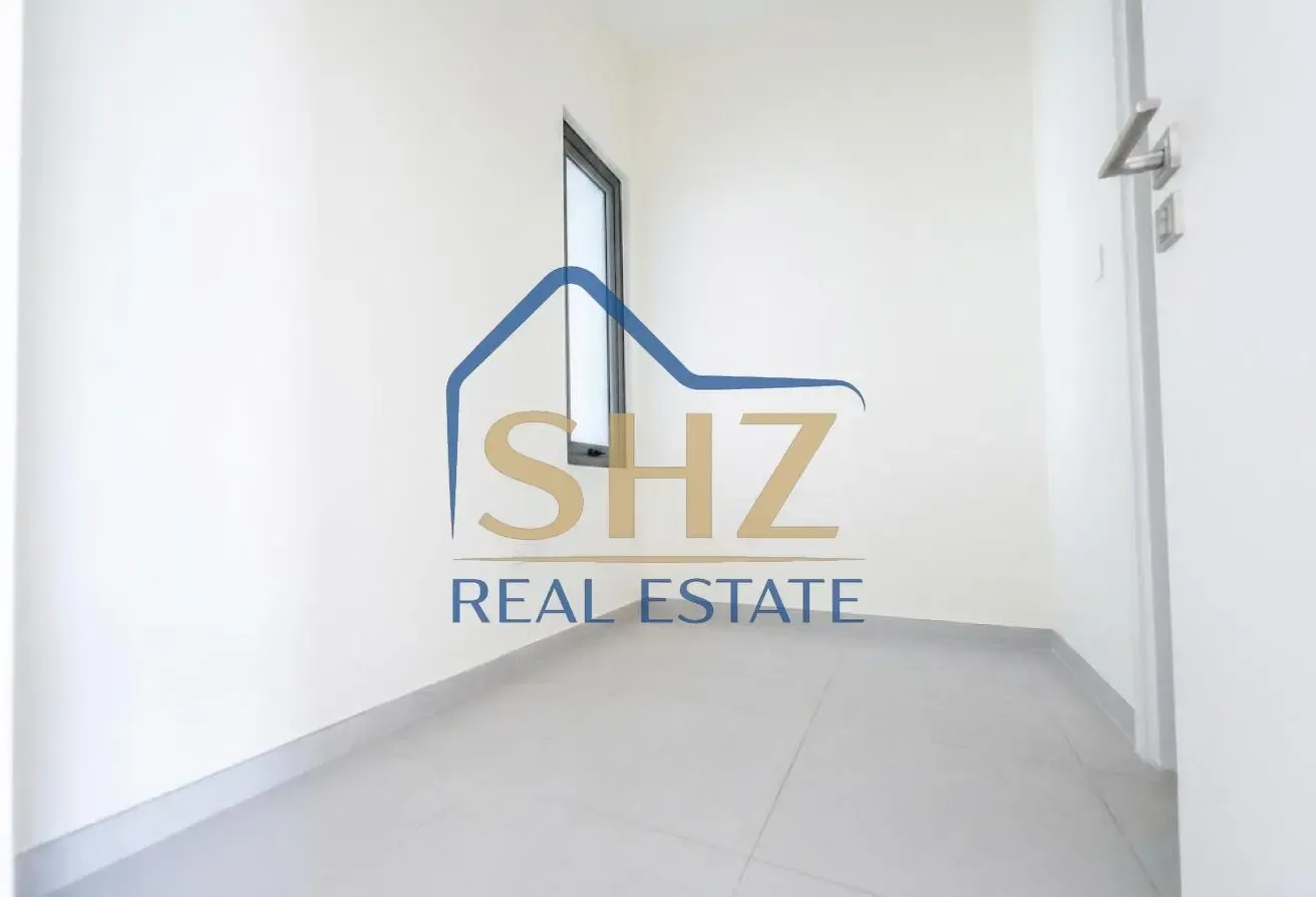 Single Row | 4 Cheques | Landscaped | Vacant