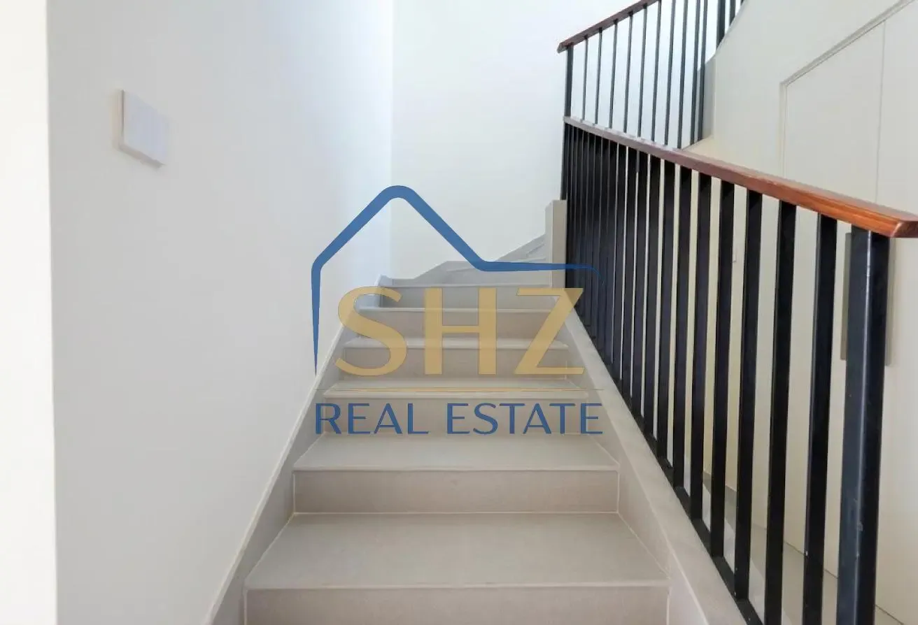 Single Row | 4 Cheques | Landscaped | Vacant
