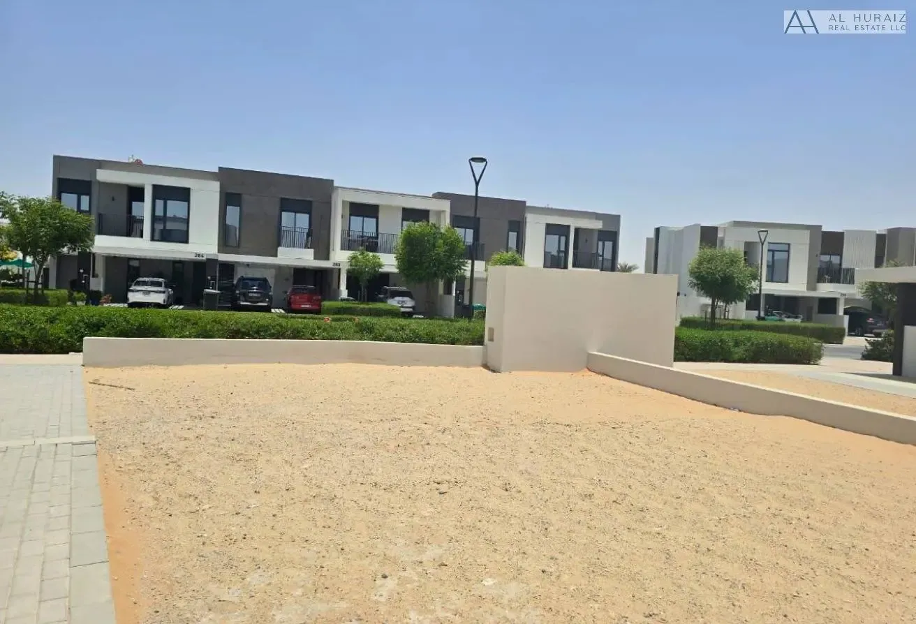 Brand New 4BR Villa | Corner /Largest Plot