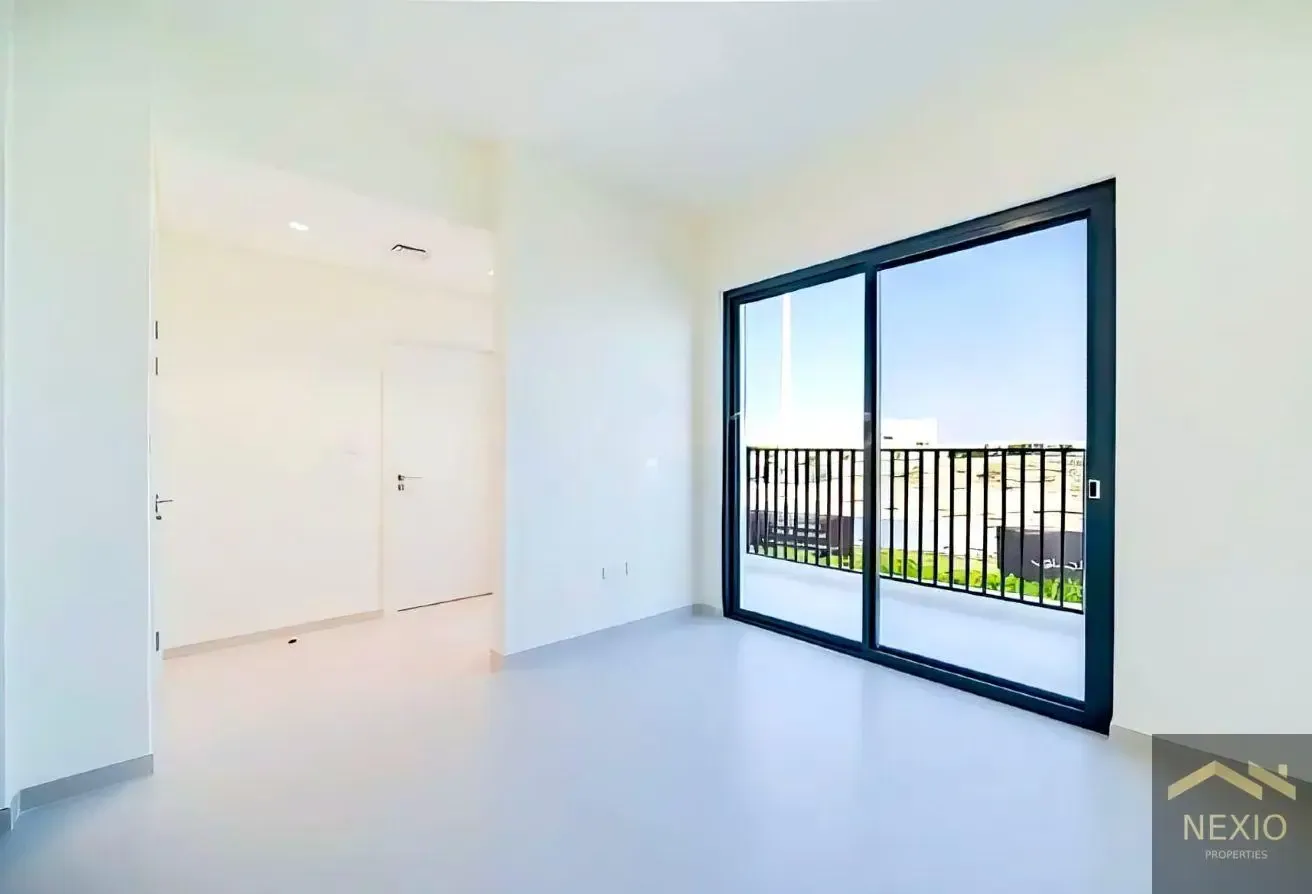 Best Layout |Ready to Move |Prime location