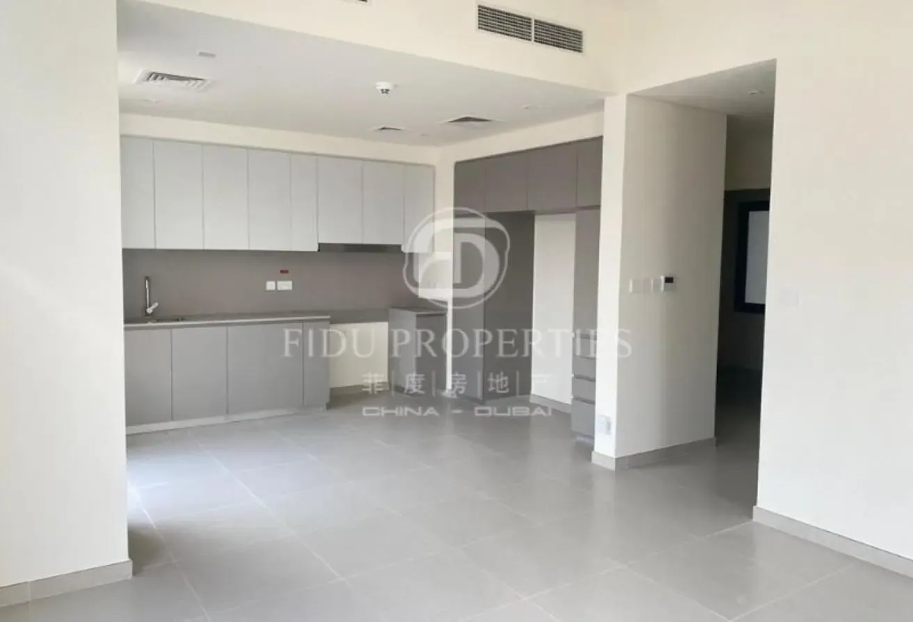 Single Row | Landscape | Near To Amenities