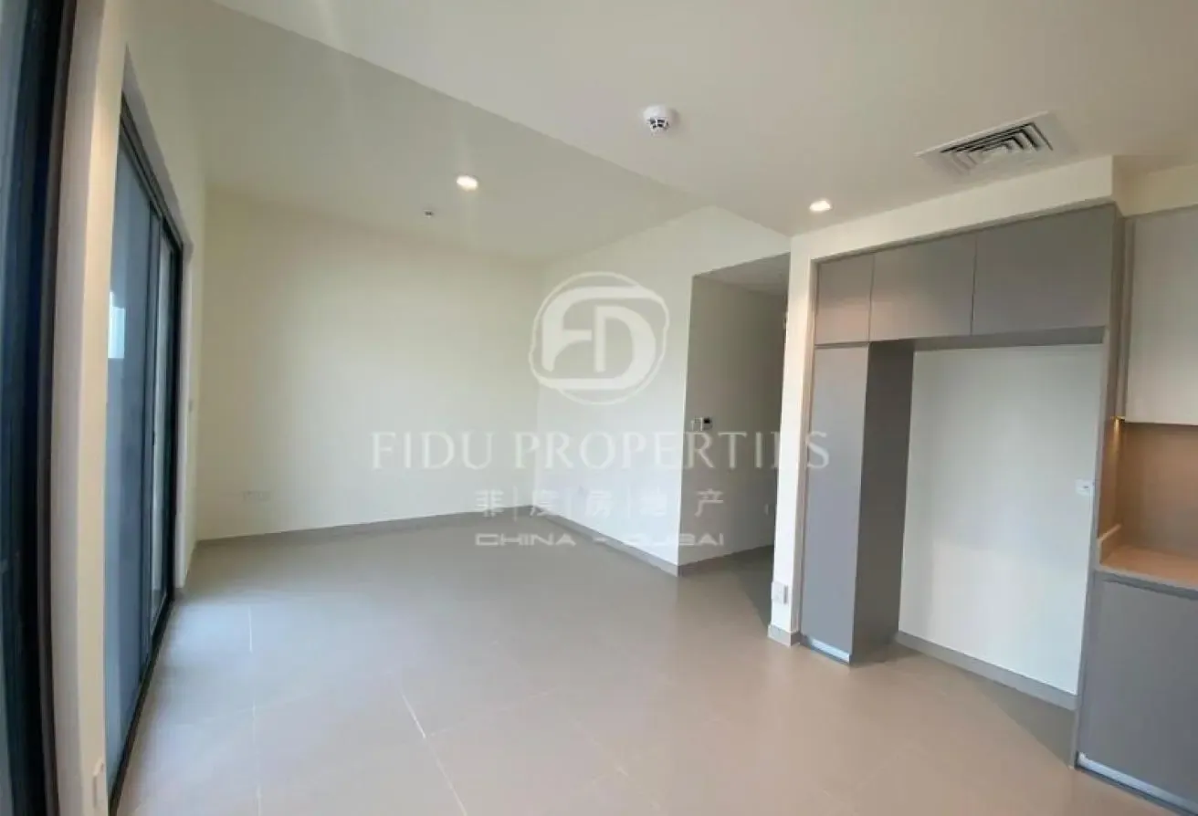 Single Row | Landscape | Near To Amenities