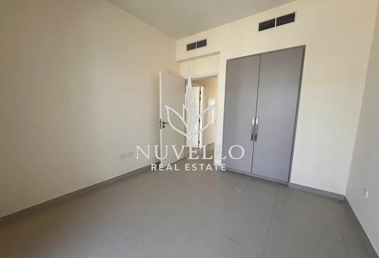 Single Row | Spacious | Ready Now