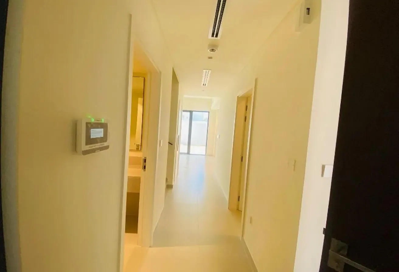 READY TO MOVE | LANDSCAPED | INFRONT OF AMENITIES