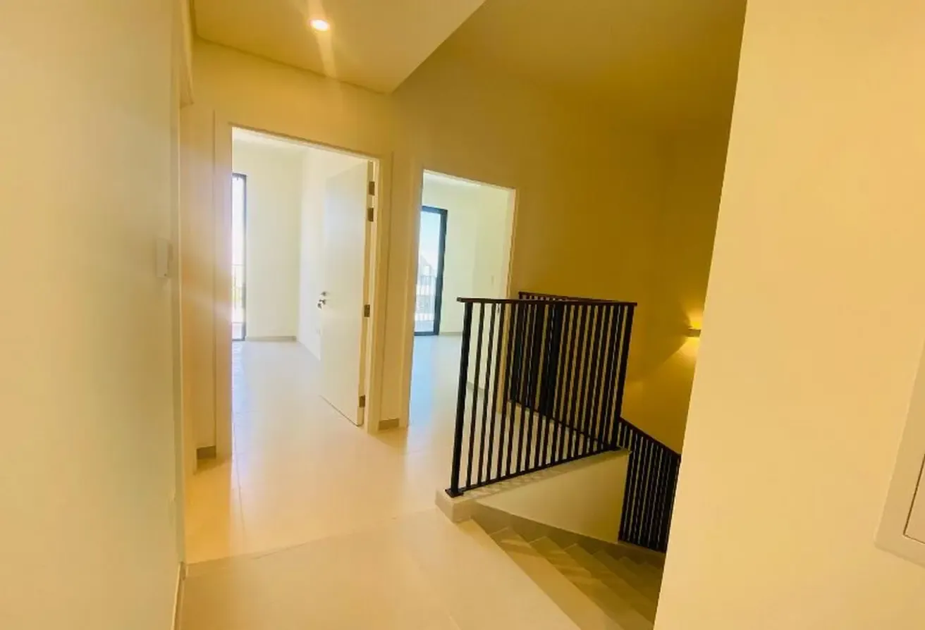 READY TO MOVE | LANDSCAPED | INFRONT OF AMENITIES