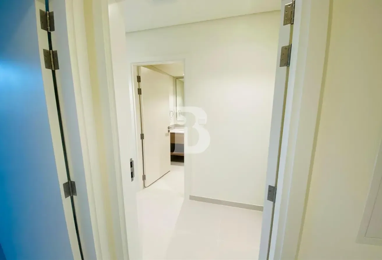 READY TO MOVE | LANDSCAPED | INFRONT OF AMENITIES