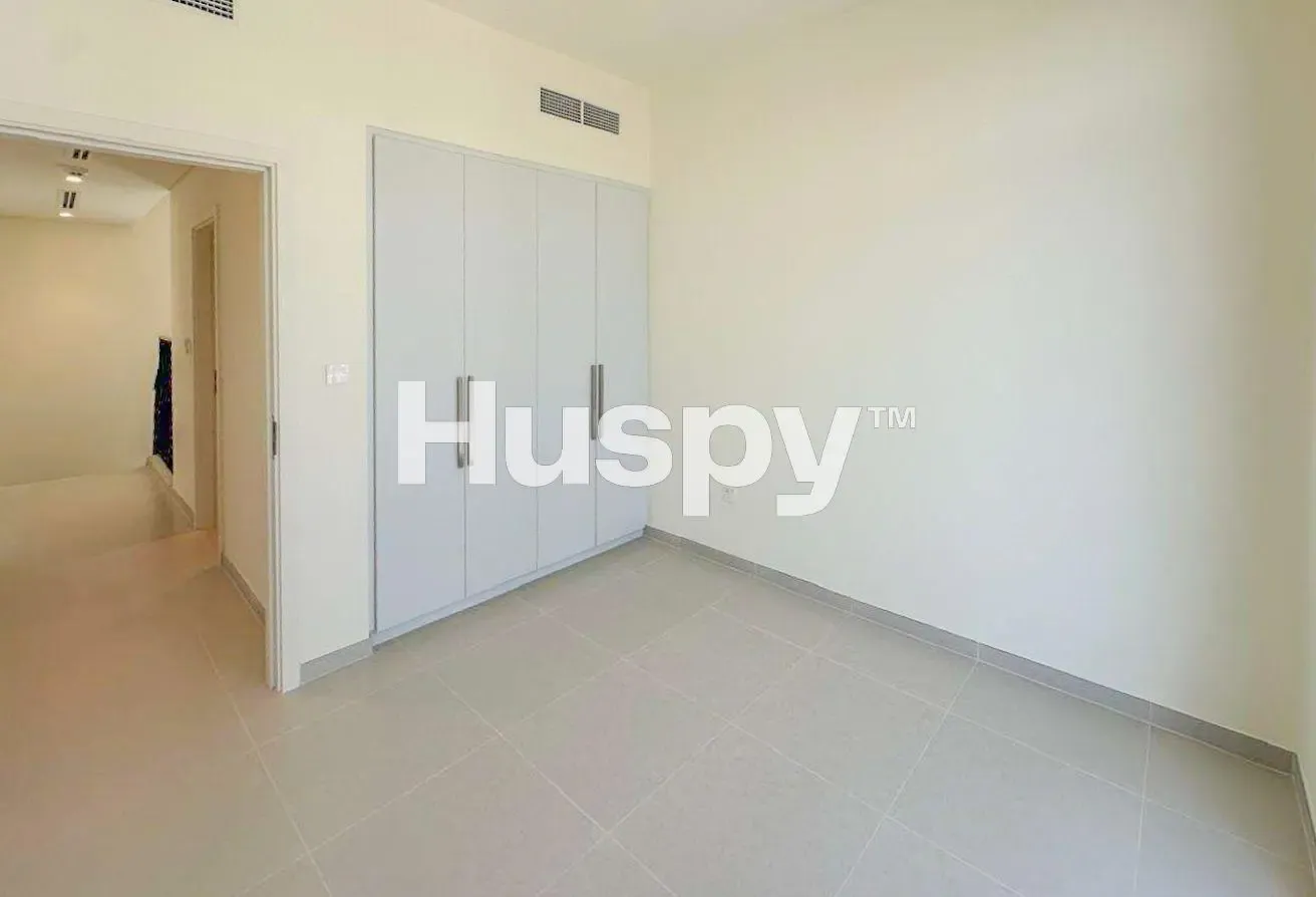 Close to Entrance I Open Plan I Close to Amenities