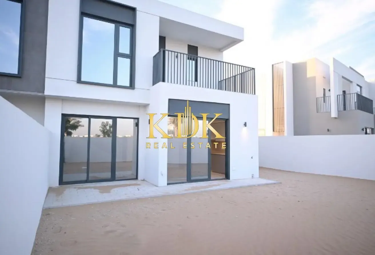 Modern and Spacious | Single Row Villa 4 Bed+Maid